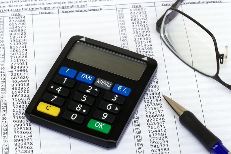 Vir debit banque postale : tout ce que vous devez savoir en 2026 pour éviter les pièges